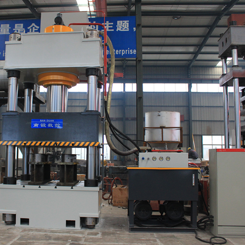 630噸油壓機(jī)伺服系統(tǒng)油壓機(jī)630t四柱壓力機(jī)