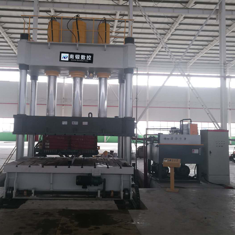 800噸四柱液壓機(jī)雙缸大臺(tái)面三梁四柱油壓機(jī)液壓機(jī)廠家滕州