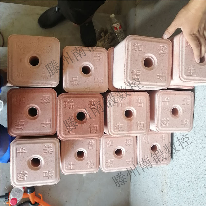 采購315噸牛羊舔磚液壓機(jī)求推薦質(zhì)量好廠家？