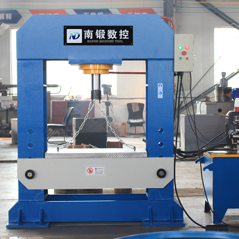 100t龍門油壓機(jī)，小型校直壓裝油壓機(jī)性能特點