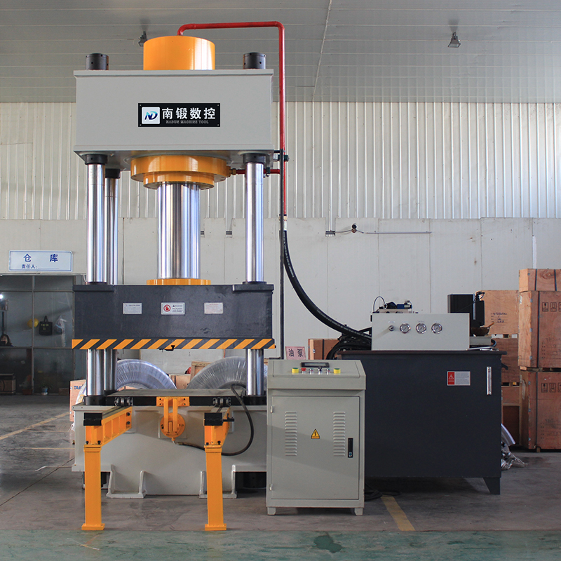500噸移動工作臺液壓機(jī)定子轉(zhuǎn)子壓磚成型油壓機(jī)